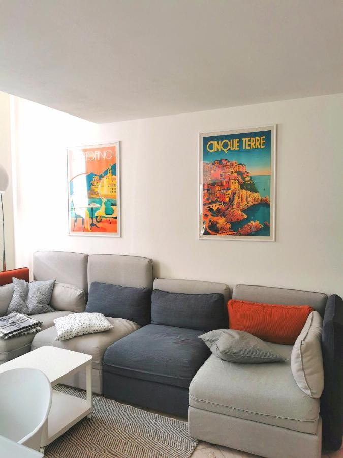 פסקיארה דל גארדה Old Town Apartment With Terrace - Live Love Lake מראה חיצוני תמונה