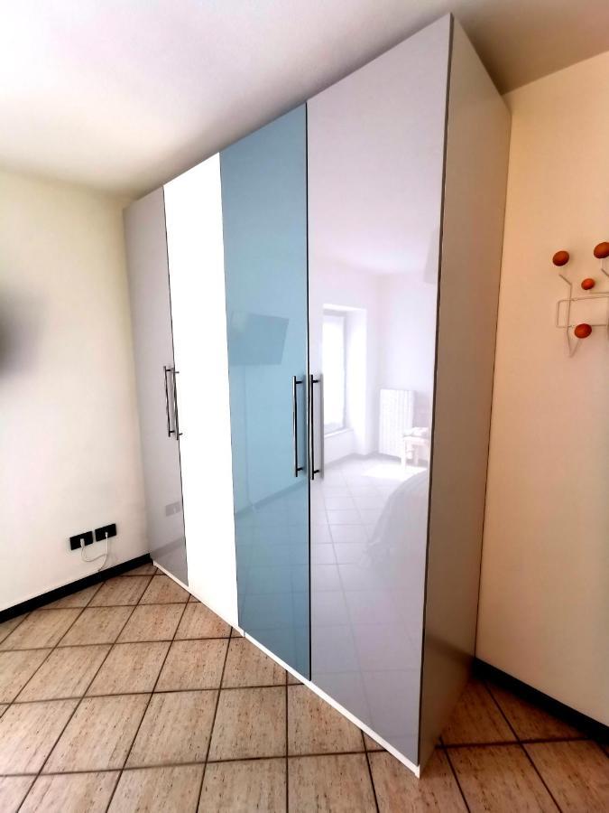 פסקיארה דל גארדה Old Town Apartment With Terrace - Live Love Lake מראה חיצוני תמונה