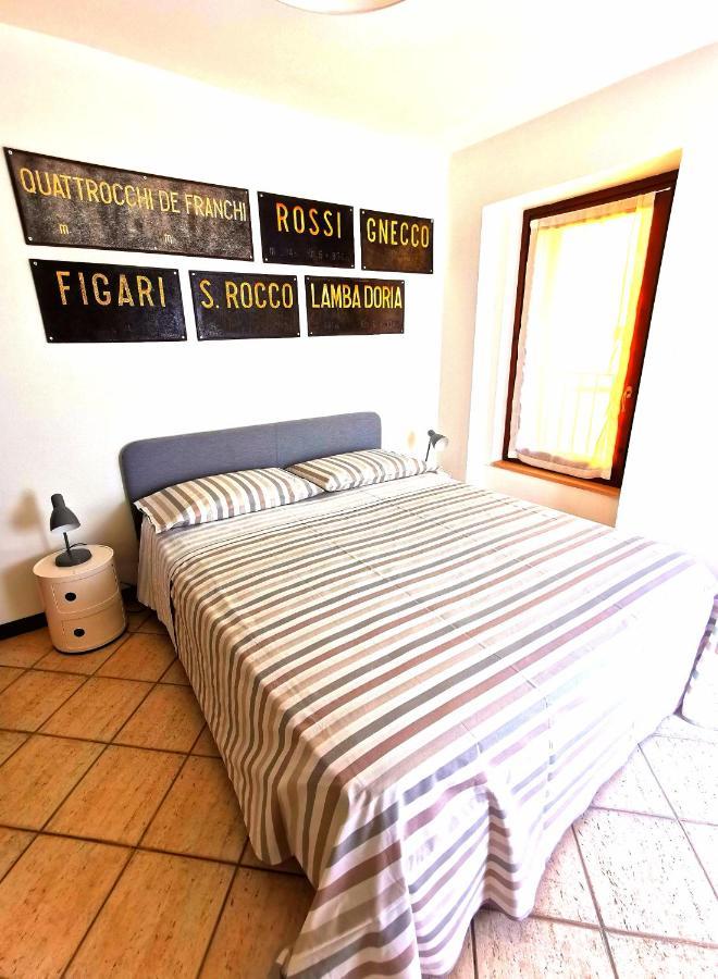 פסקיארה דל גארדה Old Town Apartment With Terrace - Live Love Lake מראה חיצוני תמונה