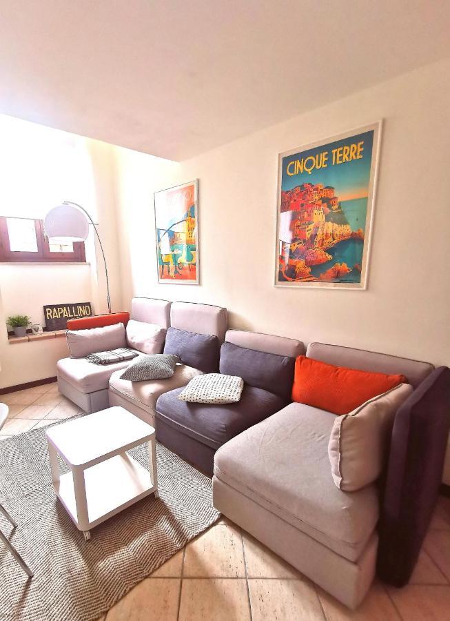 פסקיארה דל גארדה Old Town Apartment With Terrace - Live Love Lake מראה חיצוני תמונה
