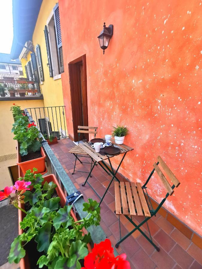 פסקיארה דל גארדה Old Town Apartment With Terrace - Live Love Lake מראה חיצוני תמונה